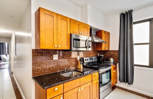 Chinatown Apartamento | Be My Guest, Gorgeous 2BD Next to Reading Terminal