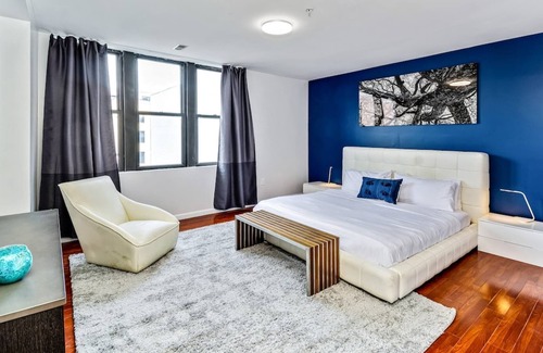 Chinatown Apartamento | Be My Guest, Gorgeous 2BD Next to Reading Terminal