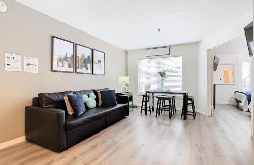 Florida Central Atlantic Coast Apartamento | Be Our Guest! 1 Bedroom Condo Near Disney Parks!