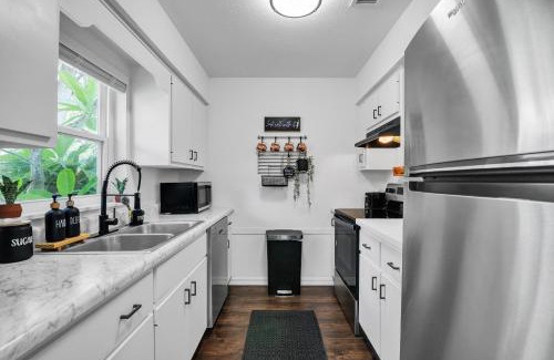 Ocala Casa | Be Our Guest - Cozy Townhome near Downtown Ocala townhouse