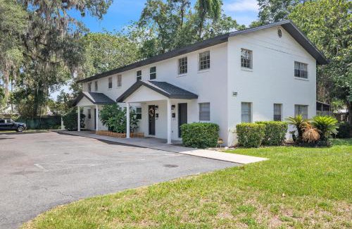 Ocala Casa | Be Our Guest - Cozy Townhome near Downtown Ocala townhouse