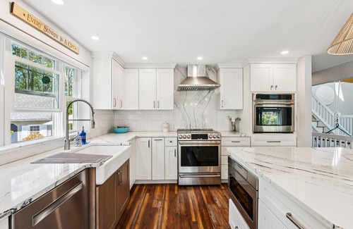 Kennebunk Casa | BEACH! 4Bdrm-Fire pit/patio/outdoor shower!