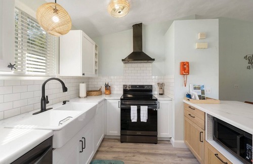 Saunderstown Casa | Beach Access! Arcade and central air!
