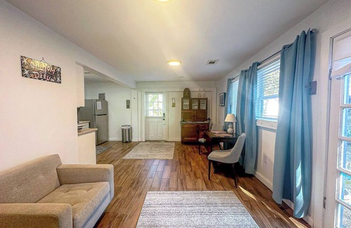 Long Beach Casa | Beach Access BBQ Grill Cozy Studio WIFI