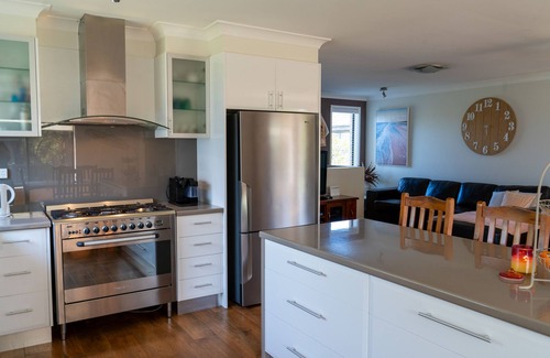 Surfside Casa | Beach and bush views
