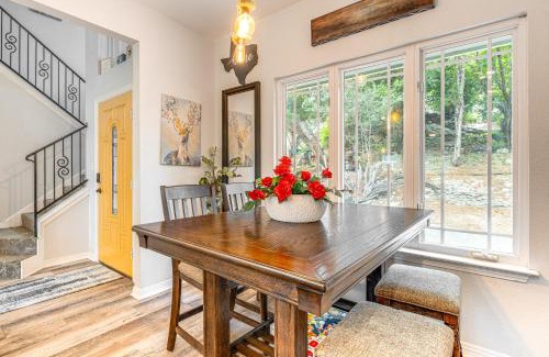 Point Venture Casa | Beach and Pool Access at Lake Travis Family Getaway!