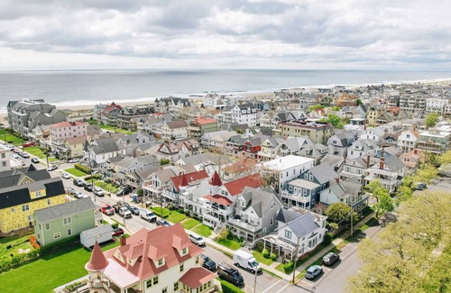Ocean Grove Apartamento | Beach Apt #18 Studio w/ Bath, Kitchen & Work Space