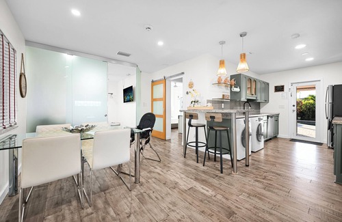 North Andrews Gardens Casa | Beach area Villa Tropicana