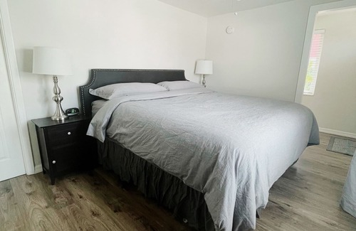 Redington Shores Cabaña | Beach Ave Escape Unit B - Just steps from the Beach!