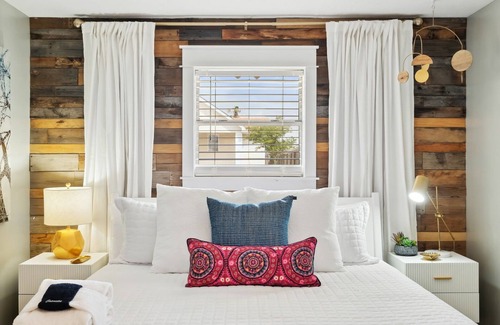 Riviera Beach Casa | Beach Babe by Book That Condo