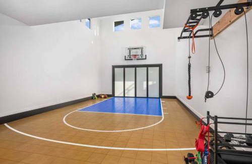 Manzanita Casa | Beach Ball