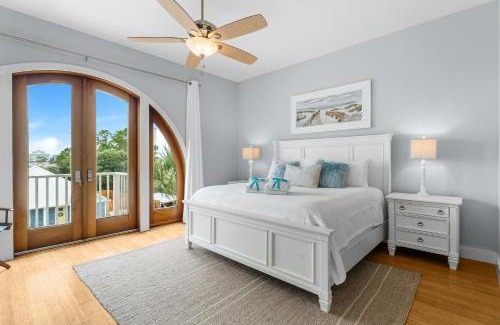Bel Air Casa | Beach Bay Getaway! Bayfront 4BR 4BA House Sleeps 12 Private pool Boat dock