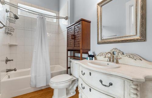Bel Air Casa | Beach Bay Getaway! Bayfront 4BR 4BA House Sleeps 12 Private pool Boat dock