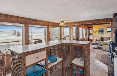 Tolovana Park Cabina | Beach Bijou - Breathtaking Ocean Views!