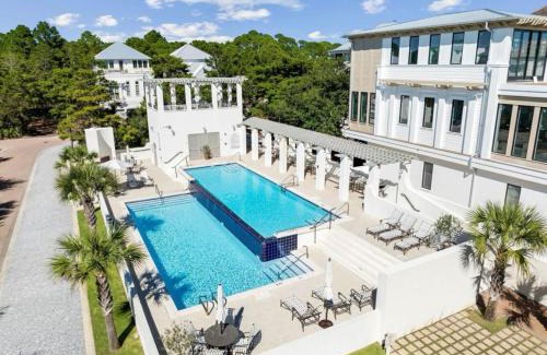 SeaNest Village Casa | Beach Bliss on 30A By Stay on 30A, Golf cart, Bikes