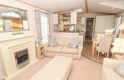 Wittering Cabaña | Beach Bliss Retreat