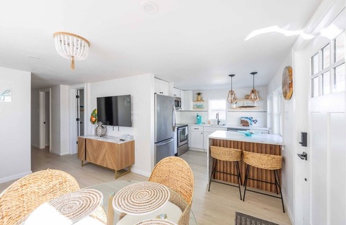 Ocean City Casa | Beach Block-1min Walk-Luxury-The Reef Downstairs