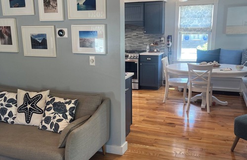 Ortley Beach Casa | Beach Block Seaside Park Toda la casa, con hermosos jardines y un fabuloso patio.