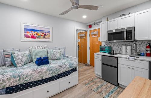 North End Apartamento | Beach block modern condo