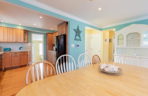 Villas Casa | Beach Block, Water View with Pool. Sleeps 12