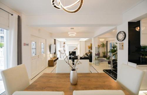 Korithion Casa | Beach Blue Villa - Luxury Escape by the Sea, Sleeps up to 8