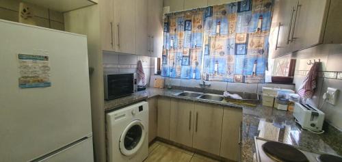 Umtentweni Apartamento | Beach Break Holiday Flat