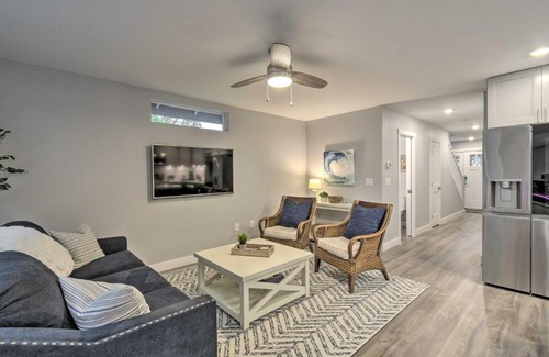 Westport Casa | Beach Break Home with Hot Tub - Walk to Beach