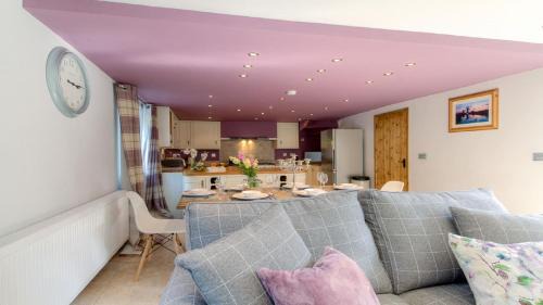 Caister-on-Sea Casa | Beach Breeze Cottage - 3 Bed