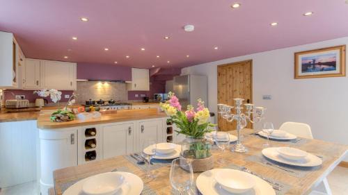 Caister-on-Sea Casa | Beach Breeze Cottage - 3 Bed