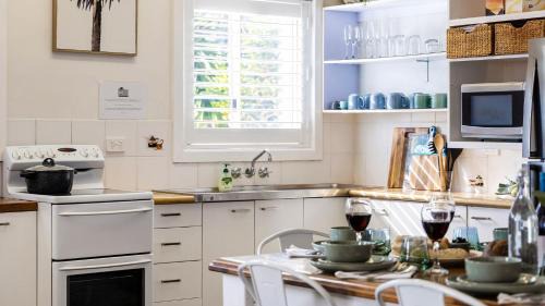Corlette Casa | Beach Bungalow