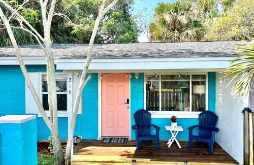 Cocoa Beach Casa | Beach Bungalow in downtown Cocoa Beach