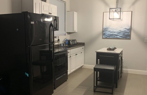 New Smyrna Beach Apartamento | Beach Bungalow- Bethune Beach - 250 steps to toes in sand
