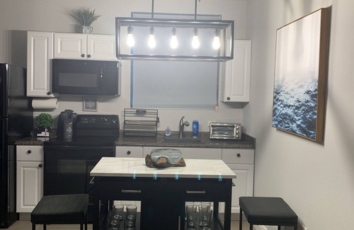 New Smyrna Beach Apartamento | Beach Bungalow- Bethune Beach - 250 steps to toes in sand