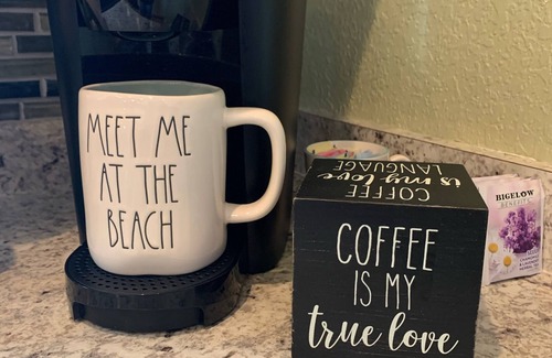 New Smyrna Beach Apartamento | Beach Bungalow- Bethune Beach - 250 steps to toes in sand