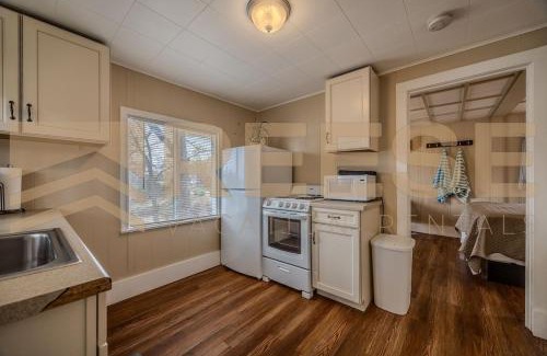 Lake Ozark Casa | Beach Cabin #4