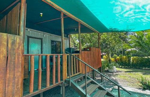Puerto Jimenez Chalet De Esquí | Beach cabinas on Playa Preciosa