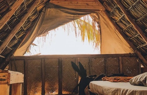 Arembepe Hotel | Beach Camping Brazil