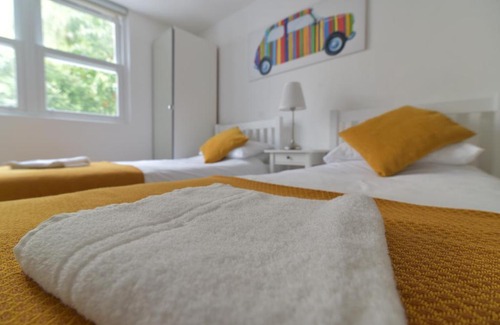 Hove Apartamento | Beach Central with Allocated Parking and Patio