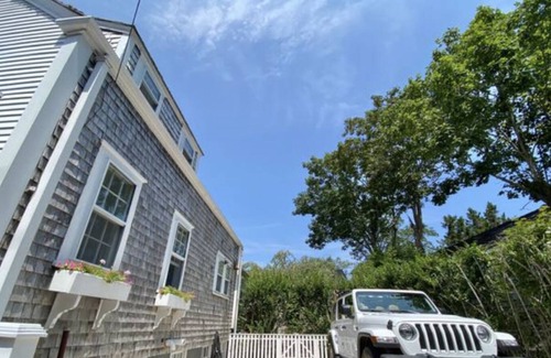 Nantucket Town Cabaña | Beach chic guest cottage, in town, just renovated