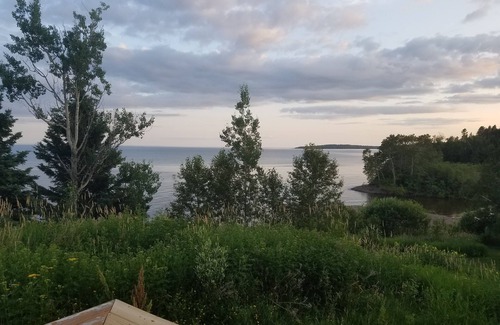 Two Harbors Casa | PLAYA CLIFF BELLEZA - Fantásticas vistas en el Lago Superior y Silver Creek