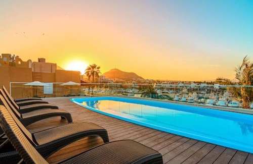 Centro Apartamento | Beach Condo on the Marina, Fully Renovated