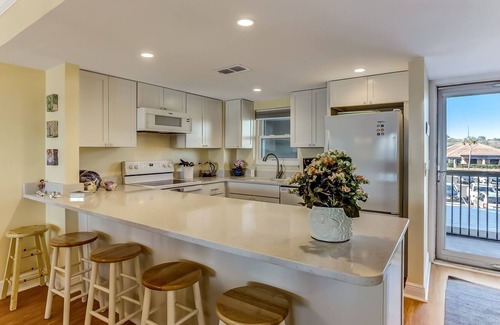 Fernandina Beach Condominio | Beach Condo Private Patio with a Great View of the Atlantic Ocean by RedAwning