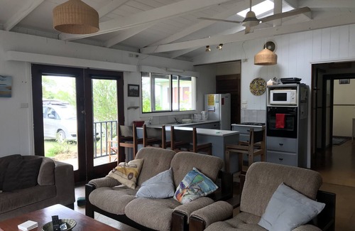 Mallacoota Casa | Beach Cottage