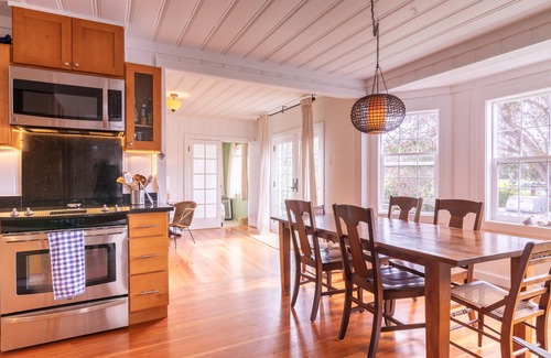 Half Moon Bay Casa | Beach Cottage Near the Coastal Trail and the Ritz