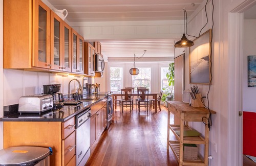 Half Moon Bay Casa | Beach Cottage Near the Coastal Trail and the Ritz