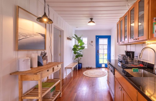 Half Moon Bay Casa | Beach Cottage Near the Coastal Trail and the Ritz