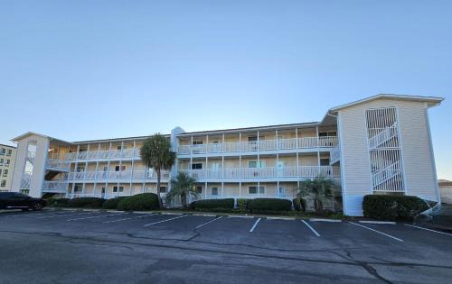 Cherry Grove Beach Casa | Beach Cottage @ OD A15