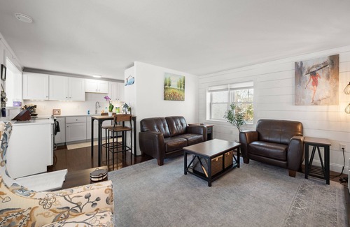 Niantic Cabaña | Beach Cottage
