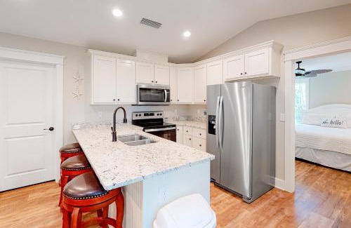 Dauphin Island Casa | Beach Cottage