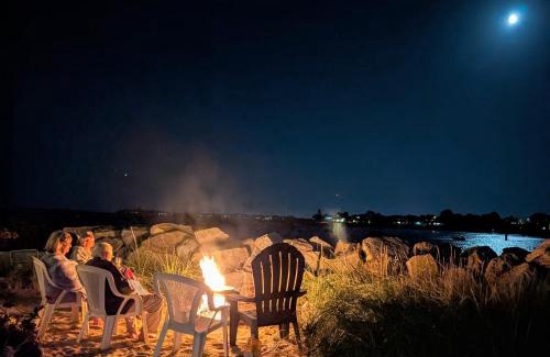 Camp Ellis Casa | Beach Cottage
